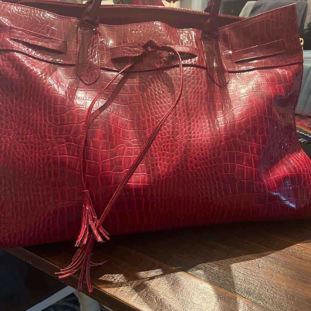 Red Faux Leather Crocodile-Embossed Tote Bag